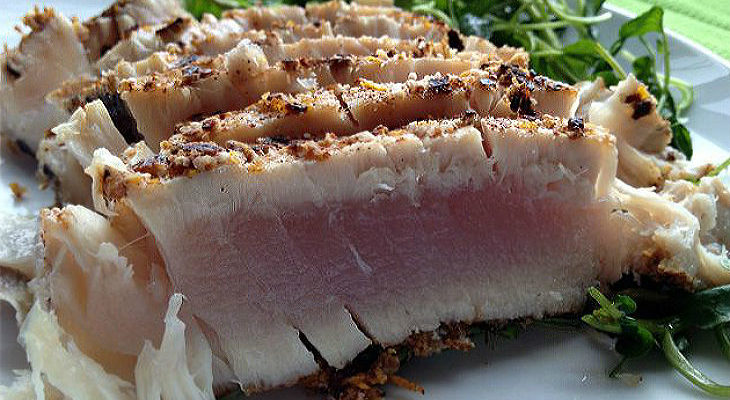 Стейк из тунца на сковородке: лучший рецепт приготовления