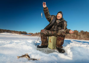 Одежда и снаряжение для рыбалки и охоты зимой