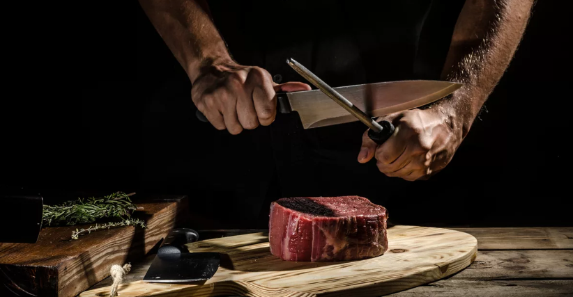 Какими качествами должен соответствовать кухонный нож?