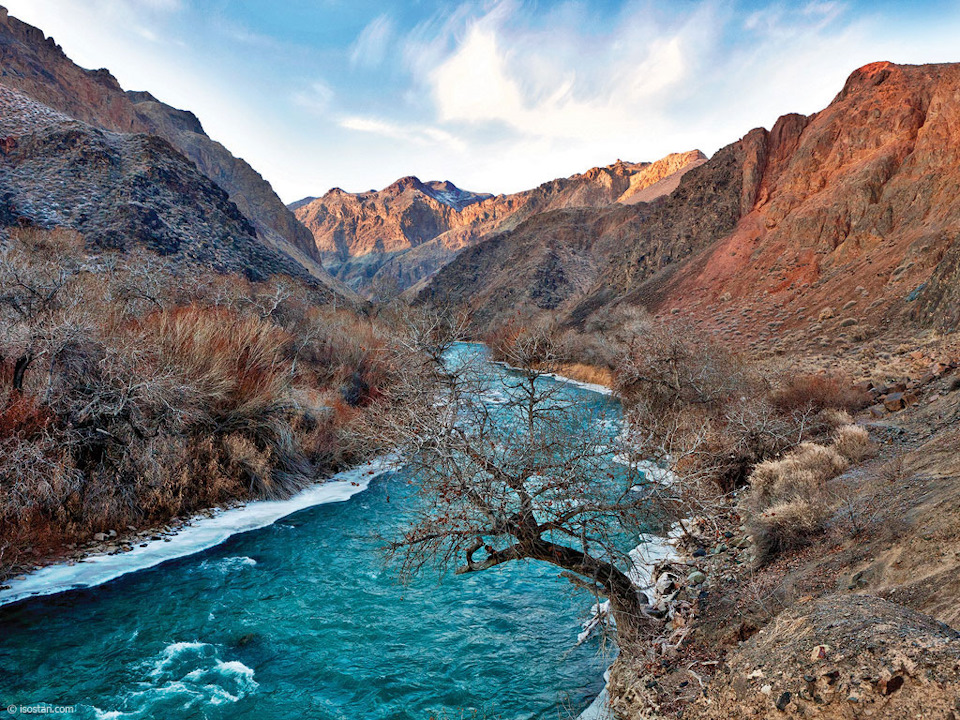 Почему стоит посетить Чарынский каньон в Казахстане